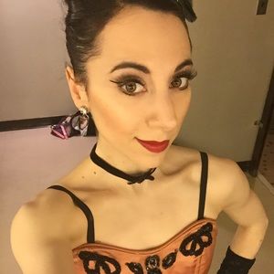 Meet your Posher, Daniella